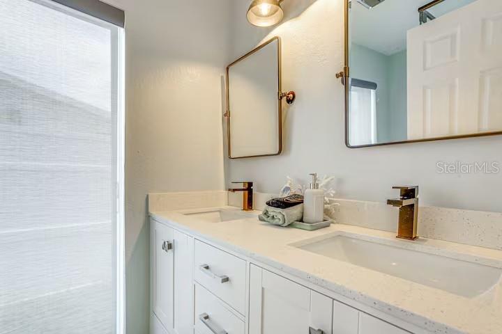 924 Arlington Rd Property Photo 22