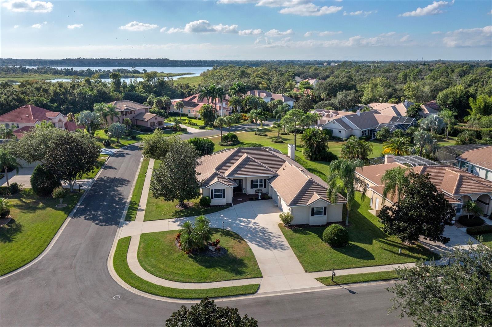6643 Butlers Crest Dr Property Photo 1