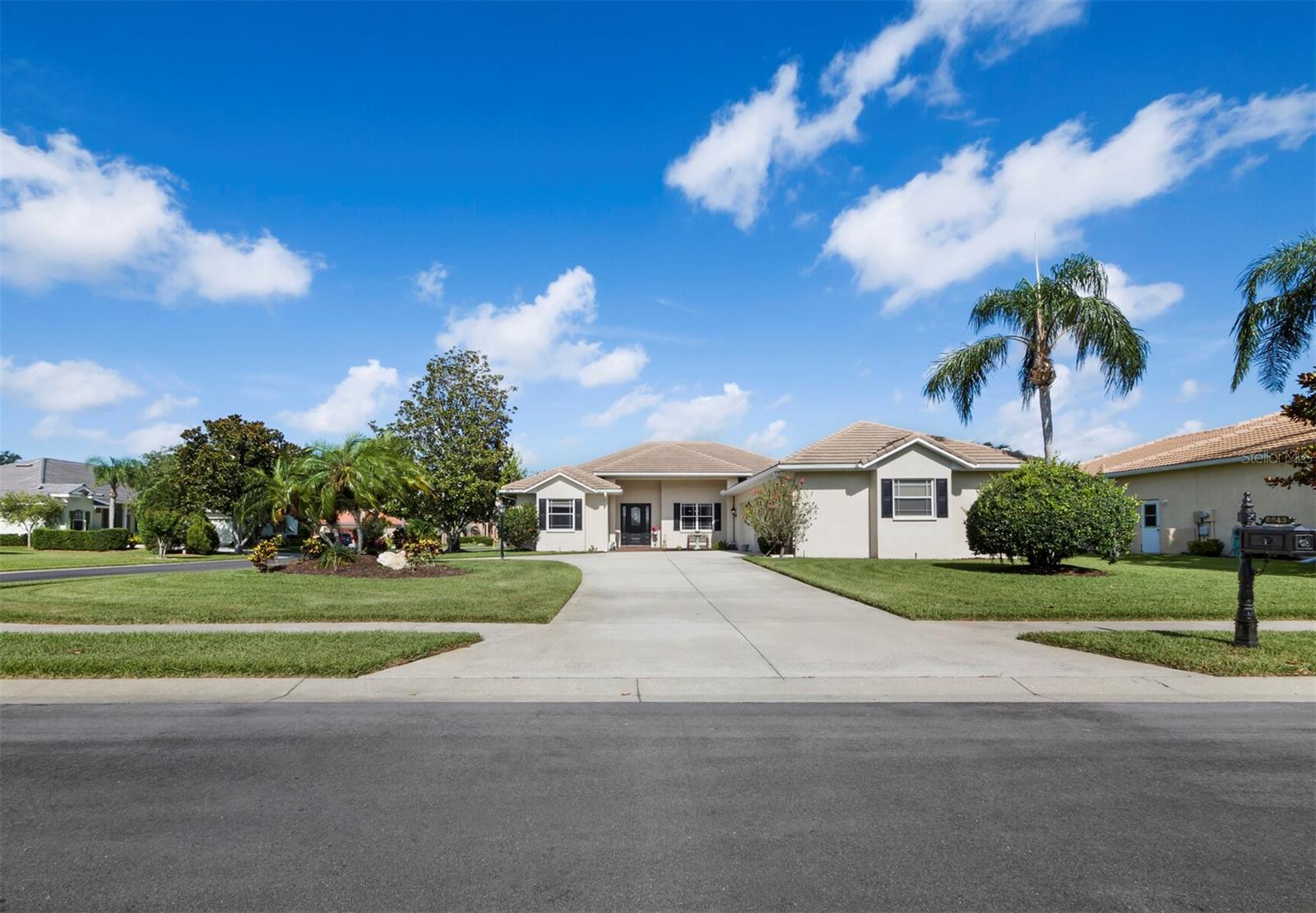 6643 Butlers Crest Dr Property Photo 2