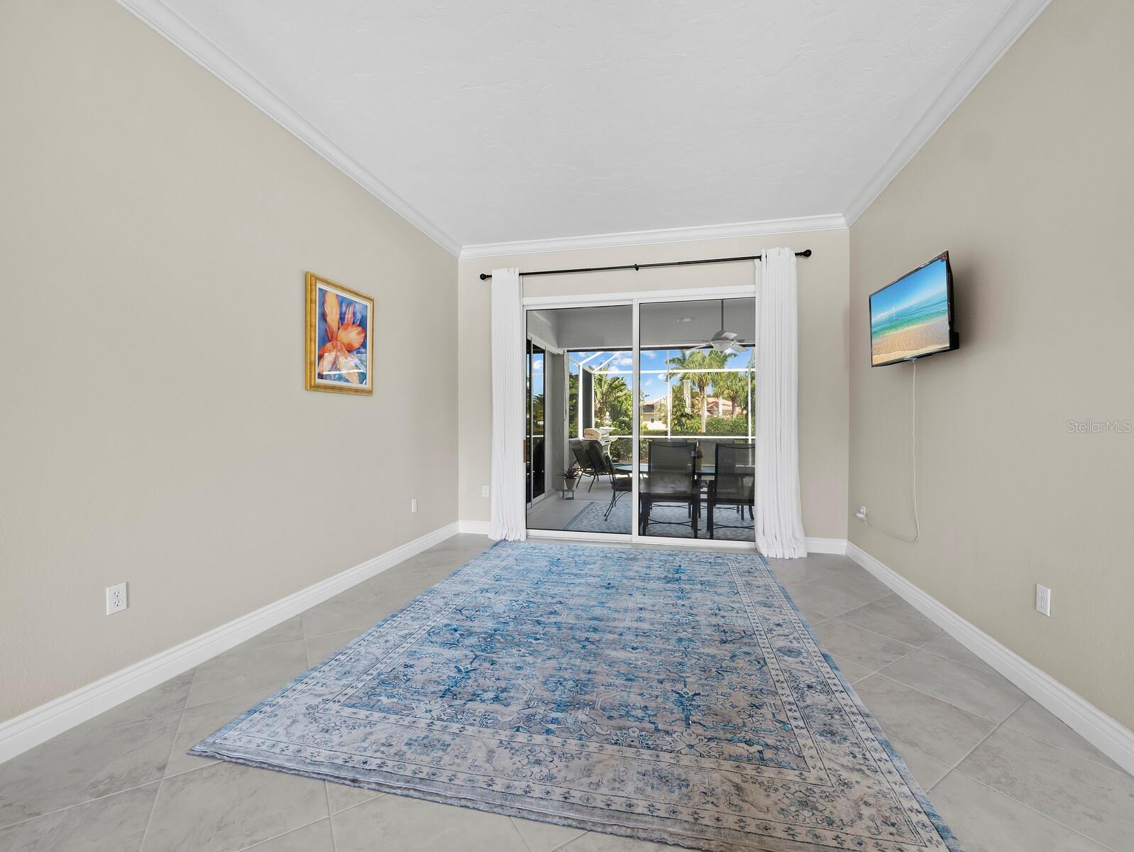 6643 Butlers Crest Dr Property Photo 10