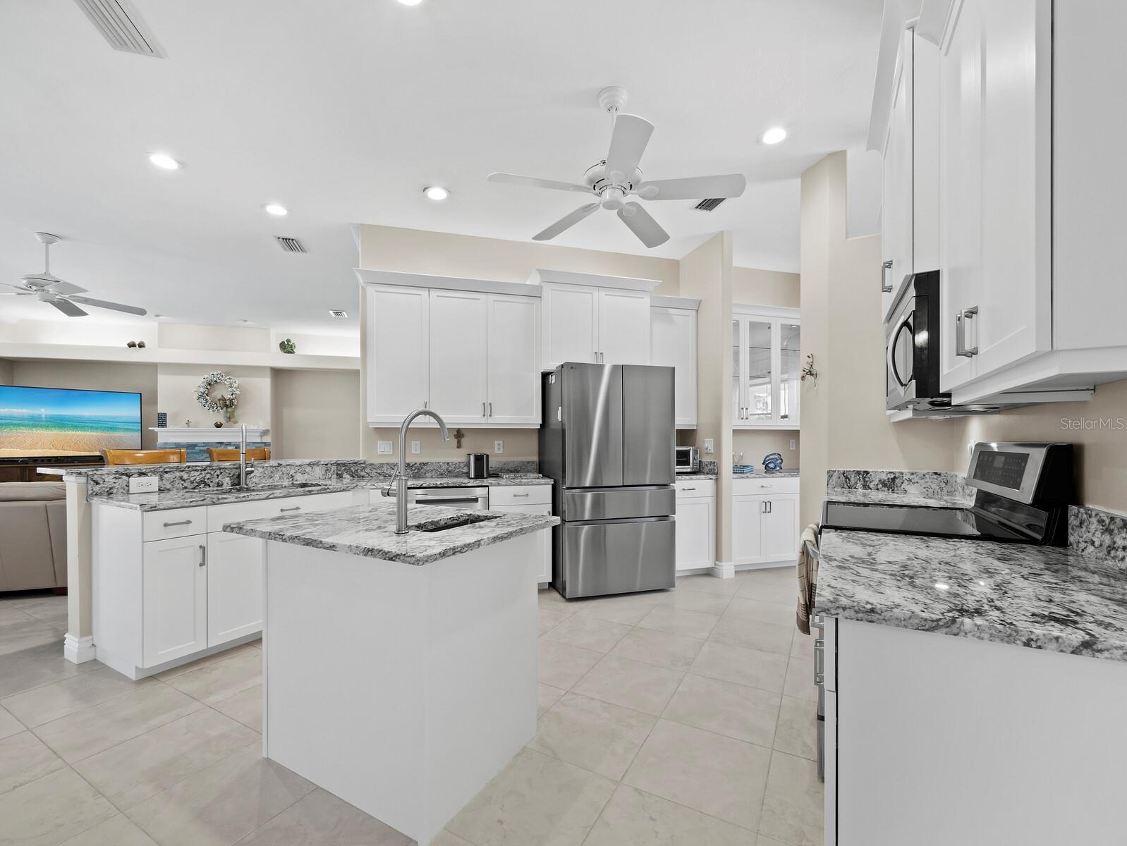 6643 Butlers Crest Dr Property Photo 14