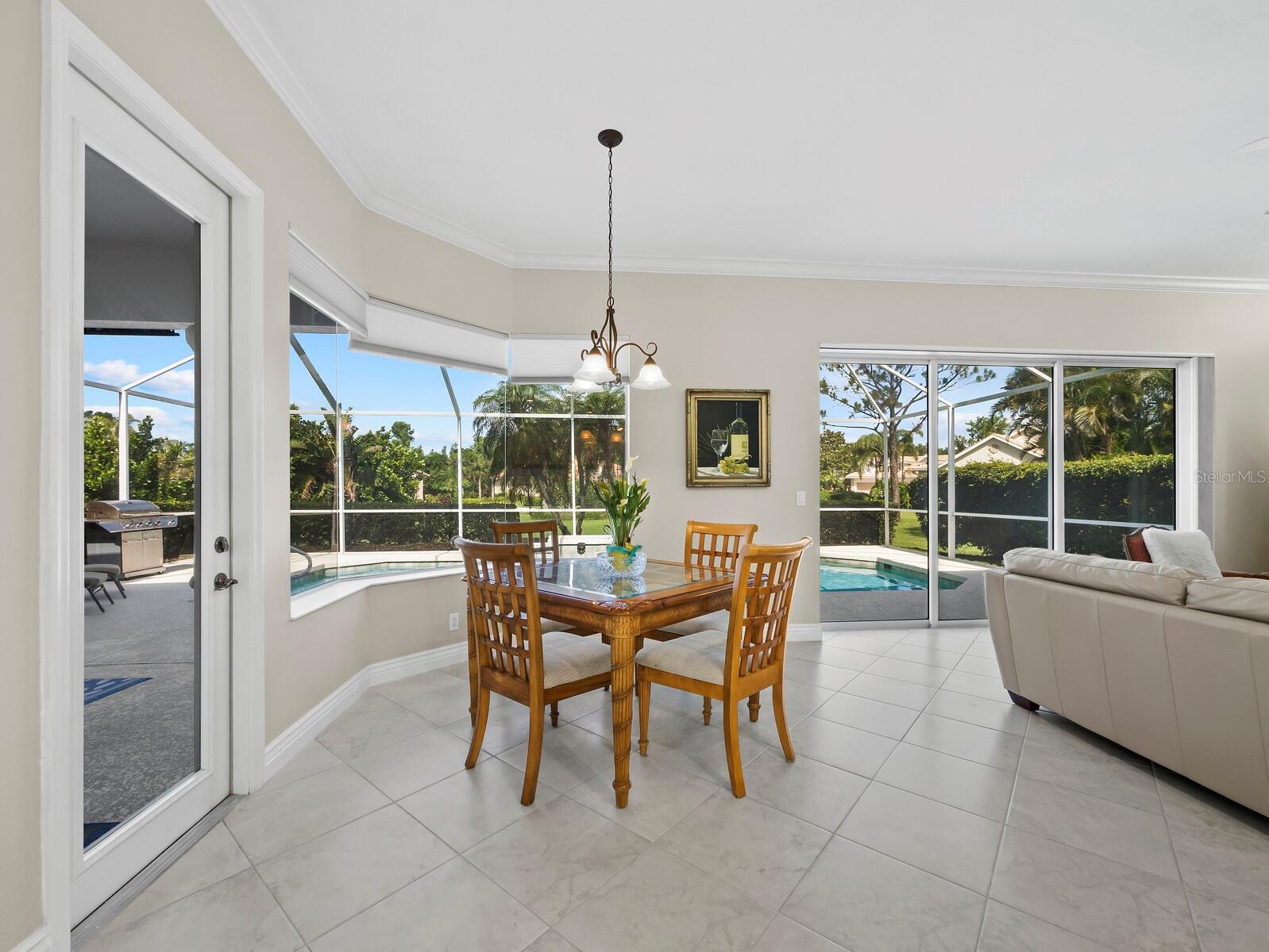 6643 Butlers Crest Dr Property Photo 18
