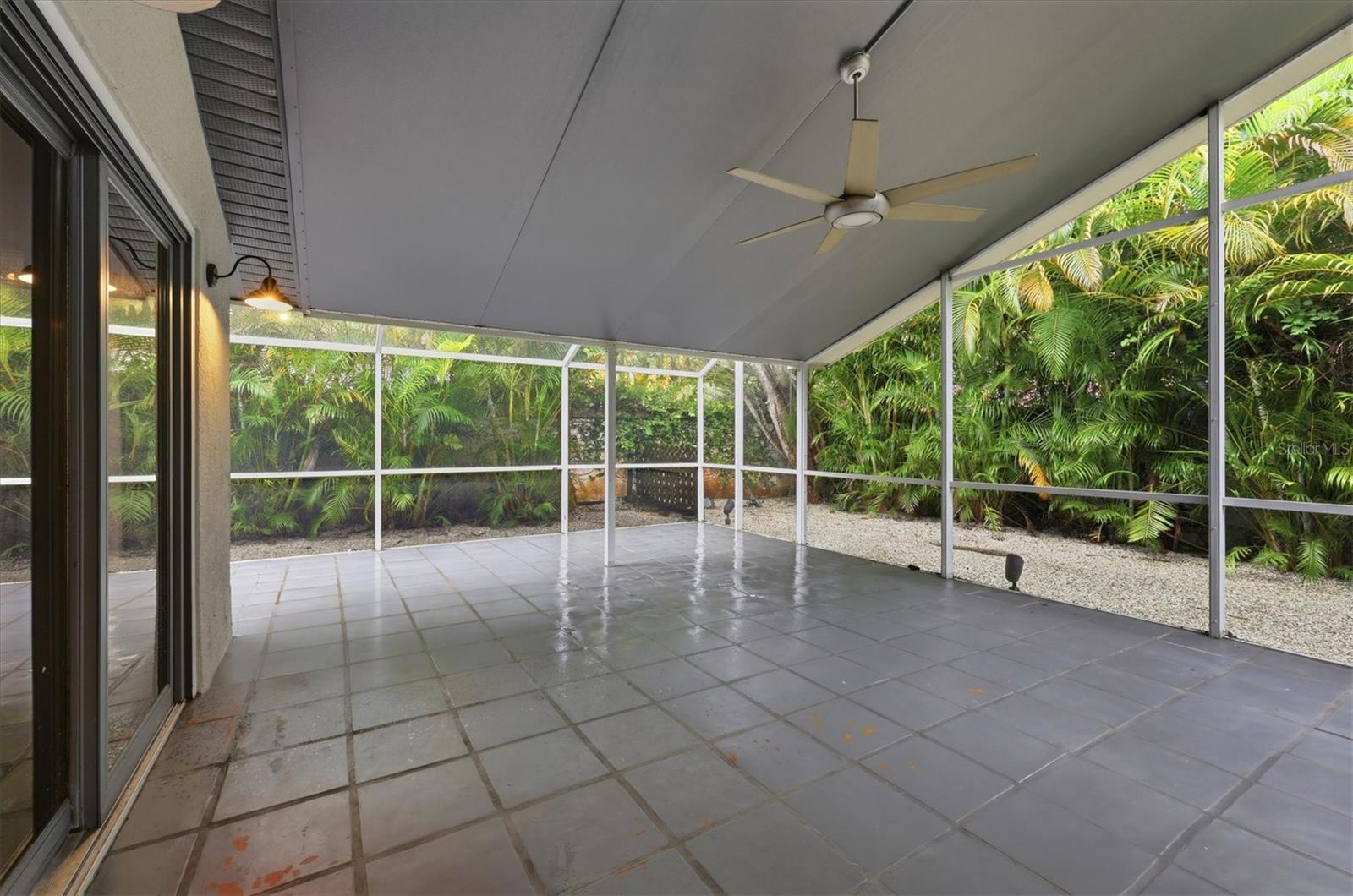 1800 Alta Vista St Property Photo 33