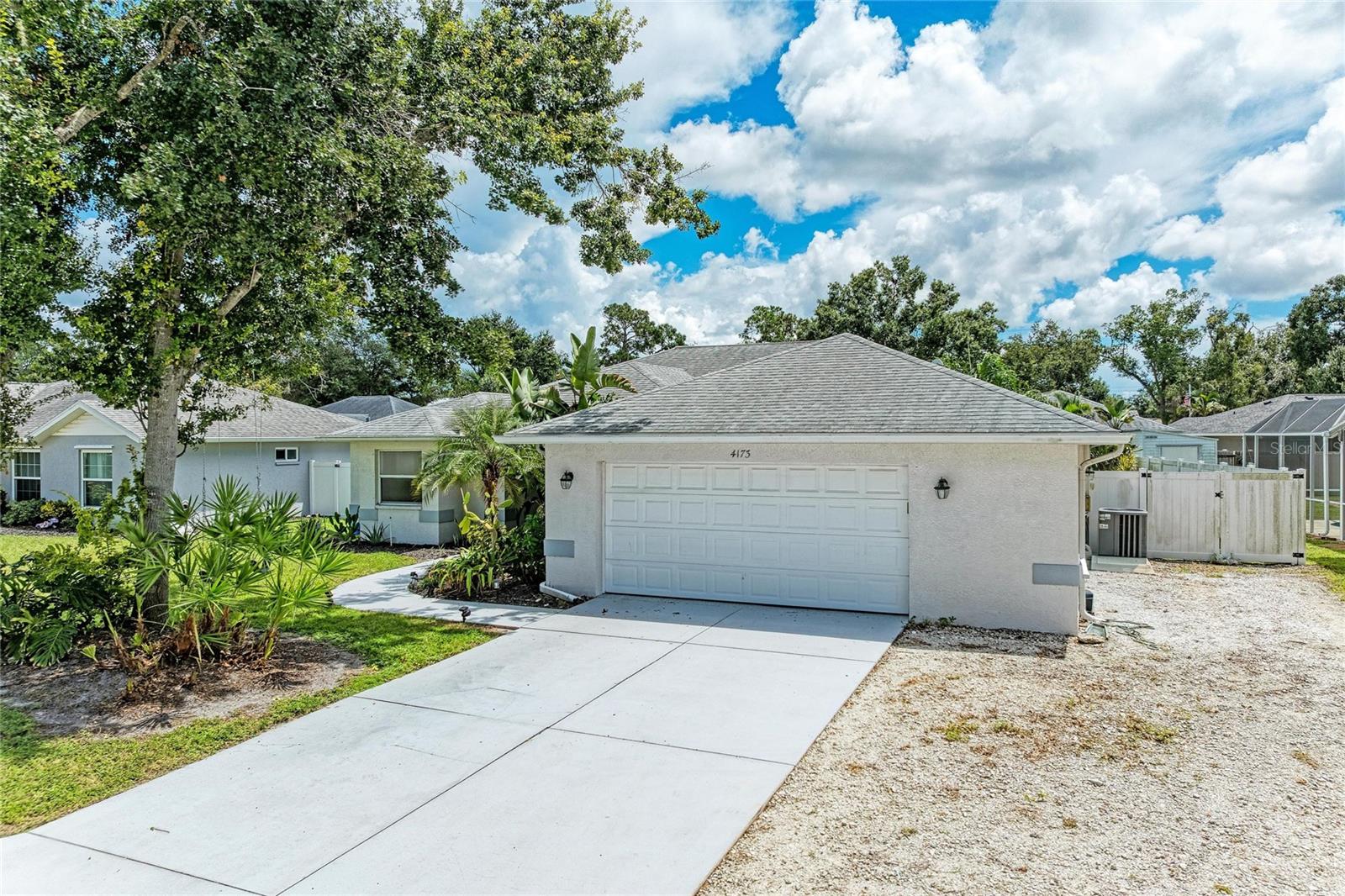 4173 PARRY DR Property Photo 1