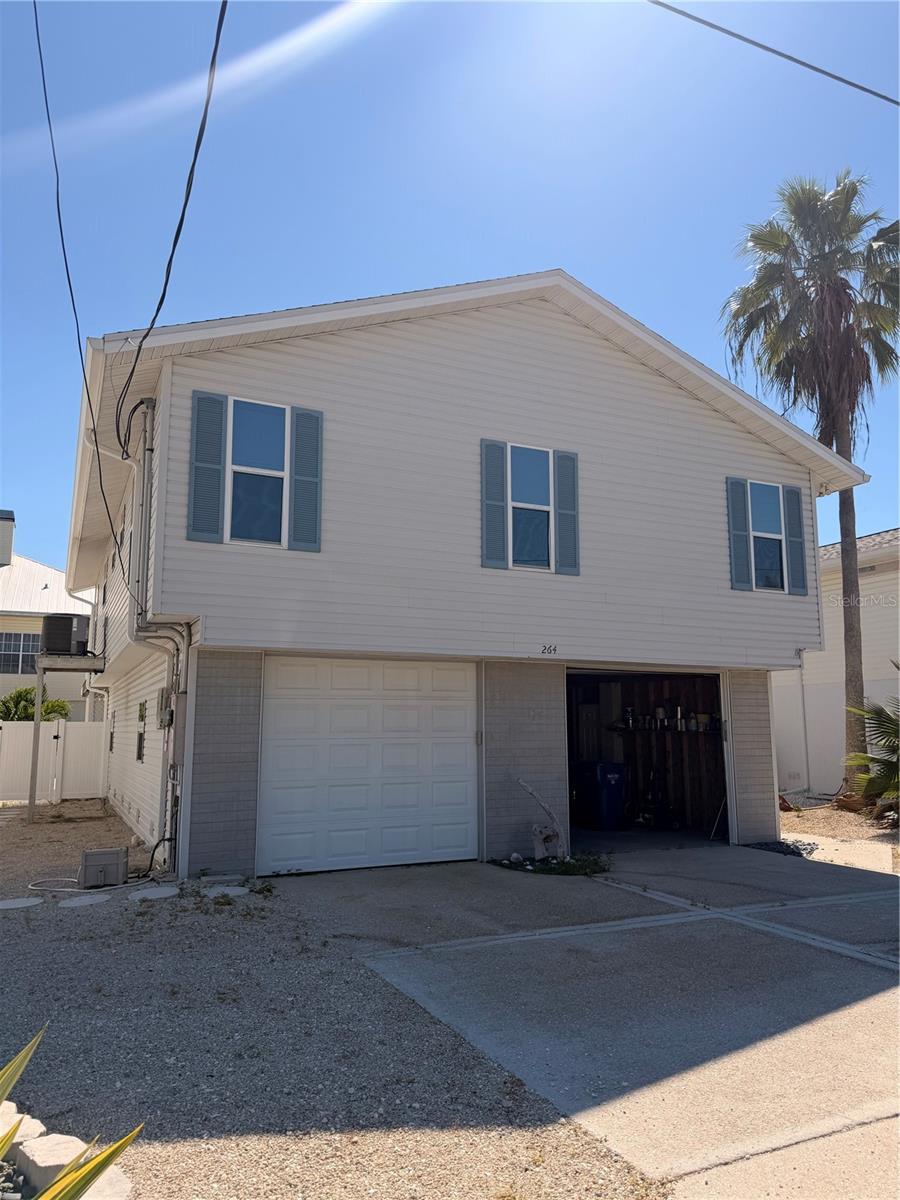 264 S HARBOR DR Property Photo 1