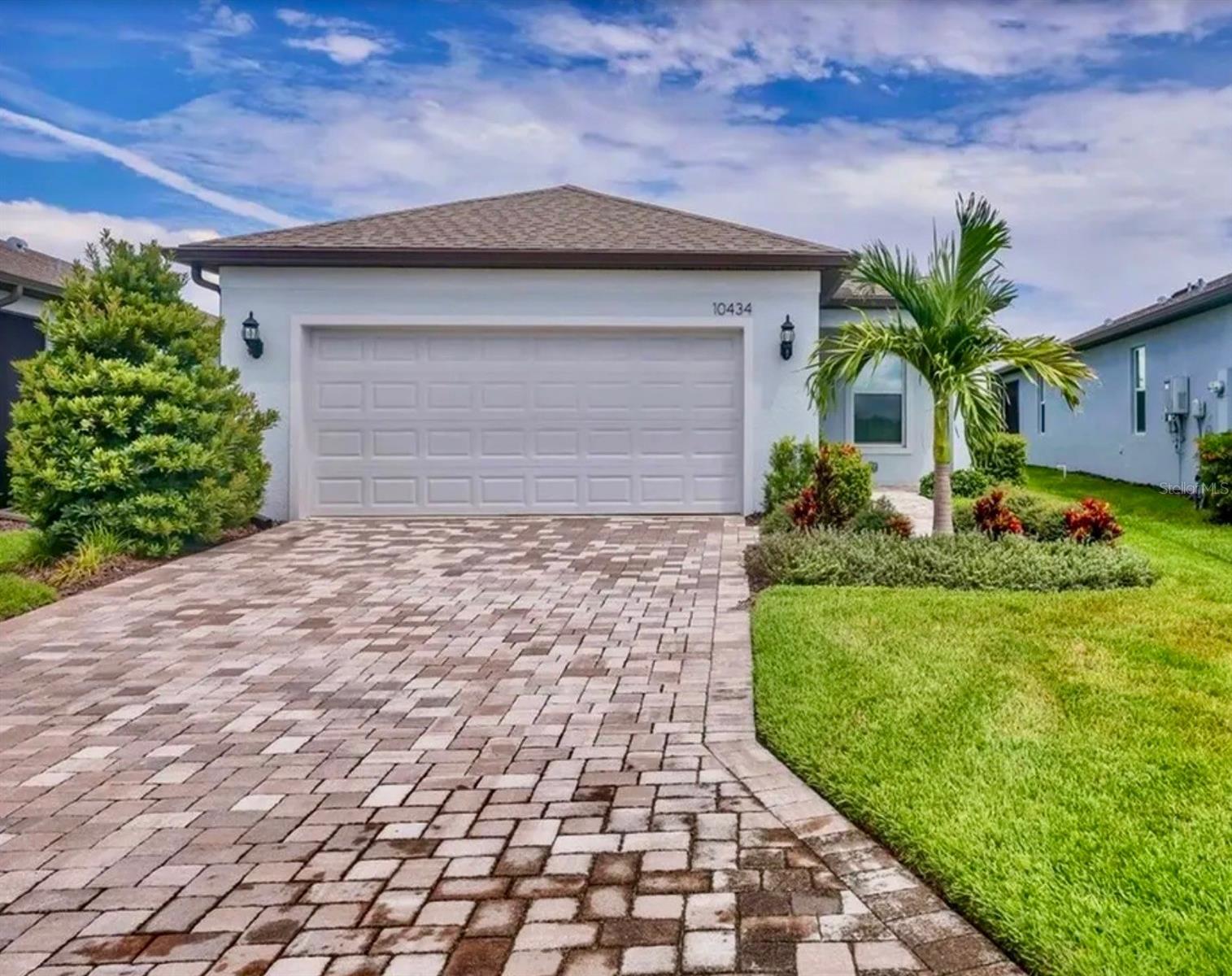 10434 SPRING TIDE WAY Property Photo 1