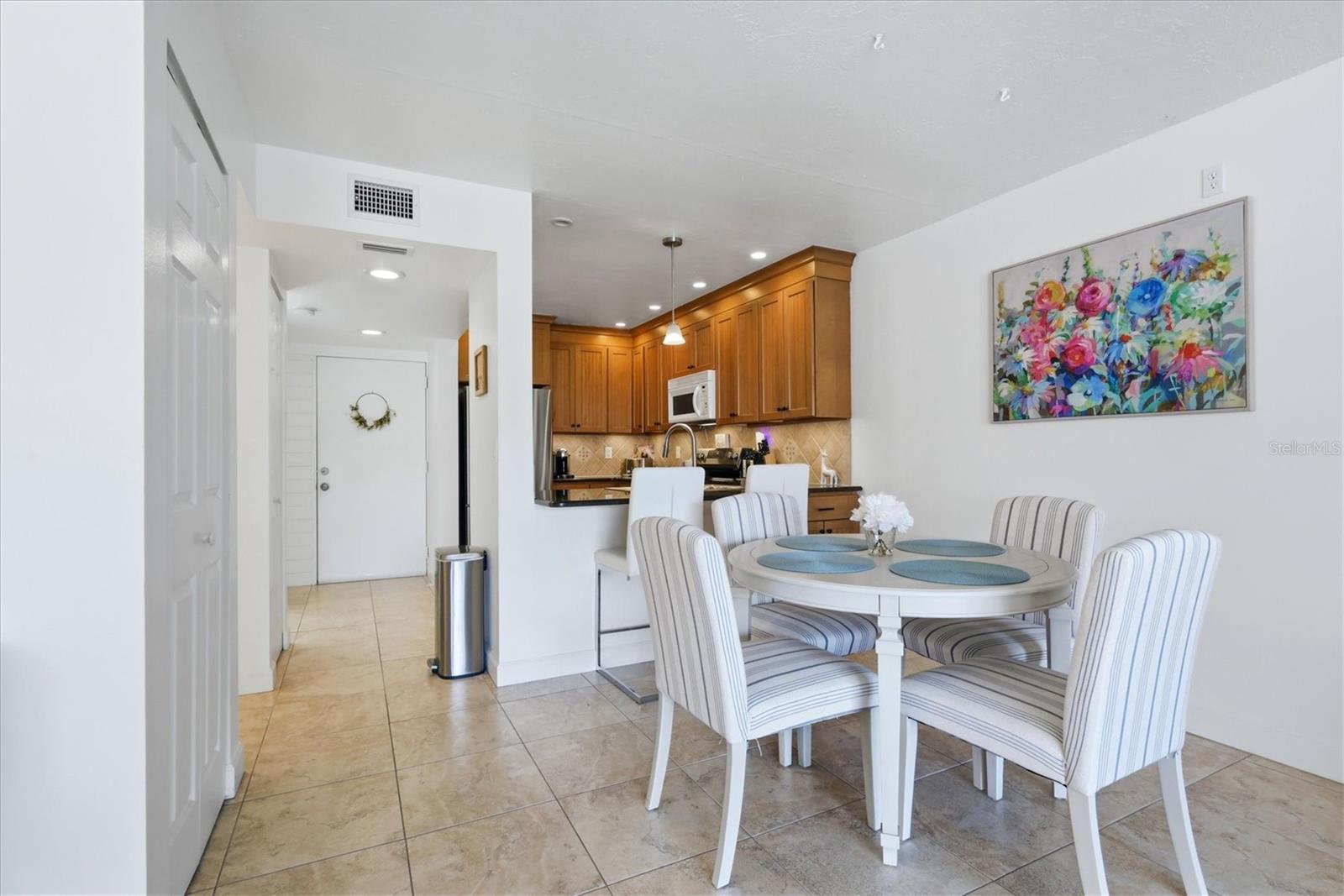 4652 Ringwood Mdw #38 Property Photo 9