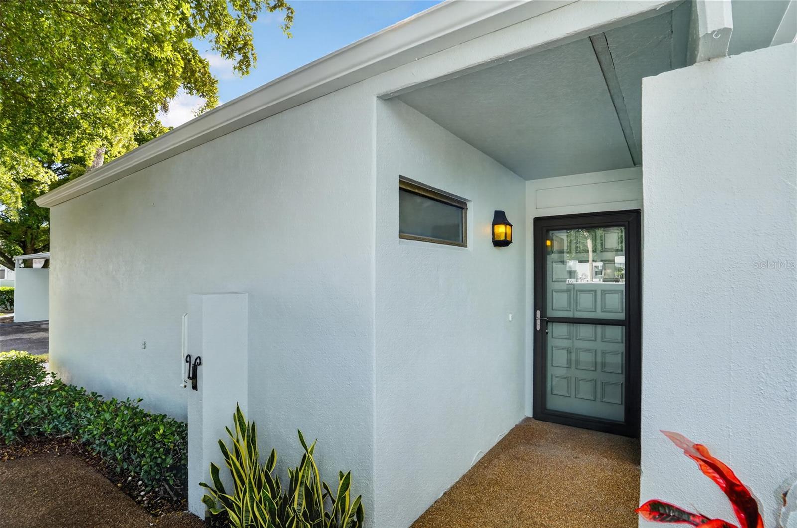 2319 Lakeside Mews #b3 Property Photo 3