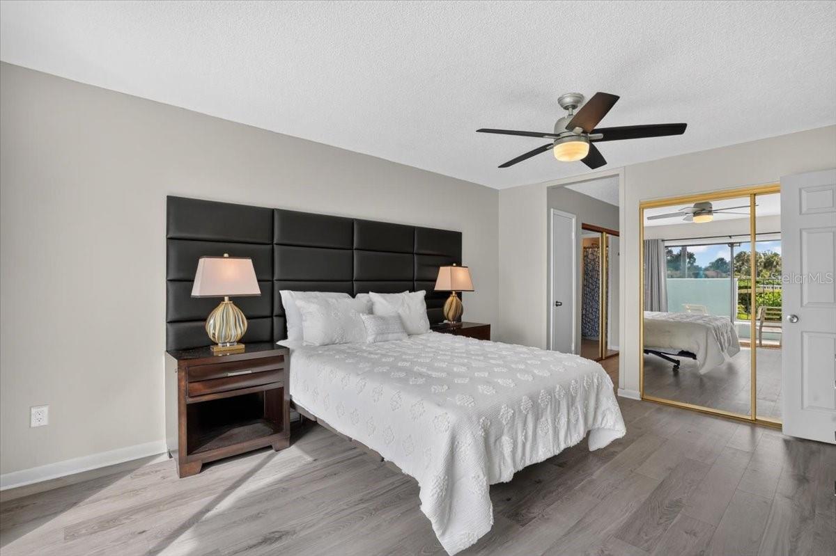 2319 Lakeside Mews #b3 Property Photo 14