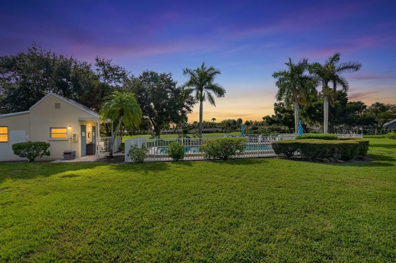 2319 Lakeside Mews #b3 Property Photo 35