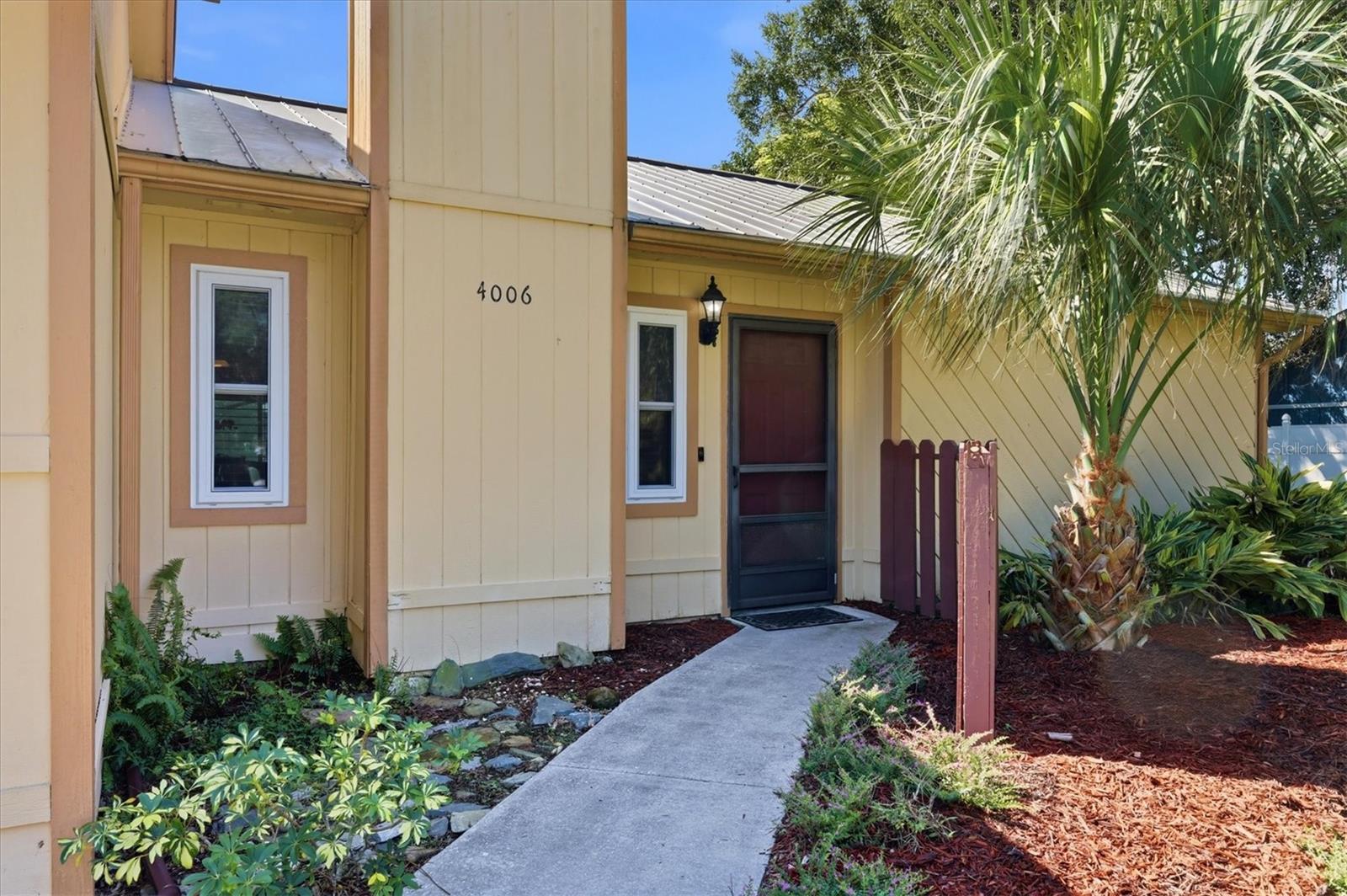 4006 75th Ter E Property Photo 4