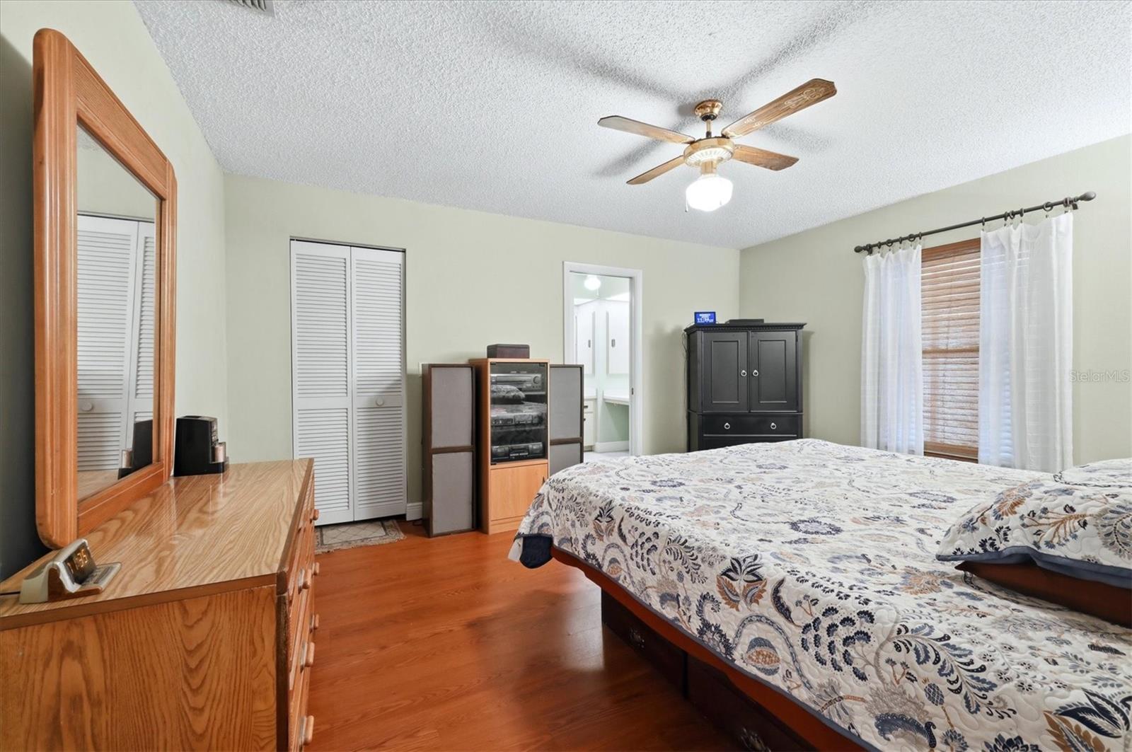 4006 75th Ter E Property Photo 15