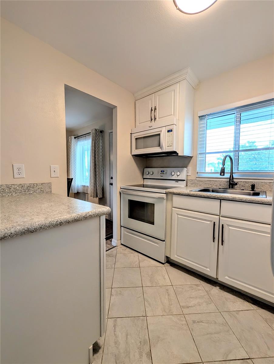 5949 Easy St #i36 Property Photo 3