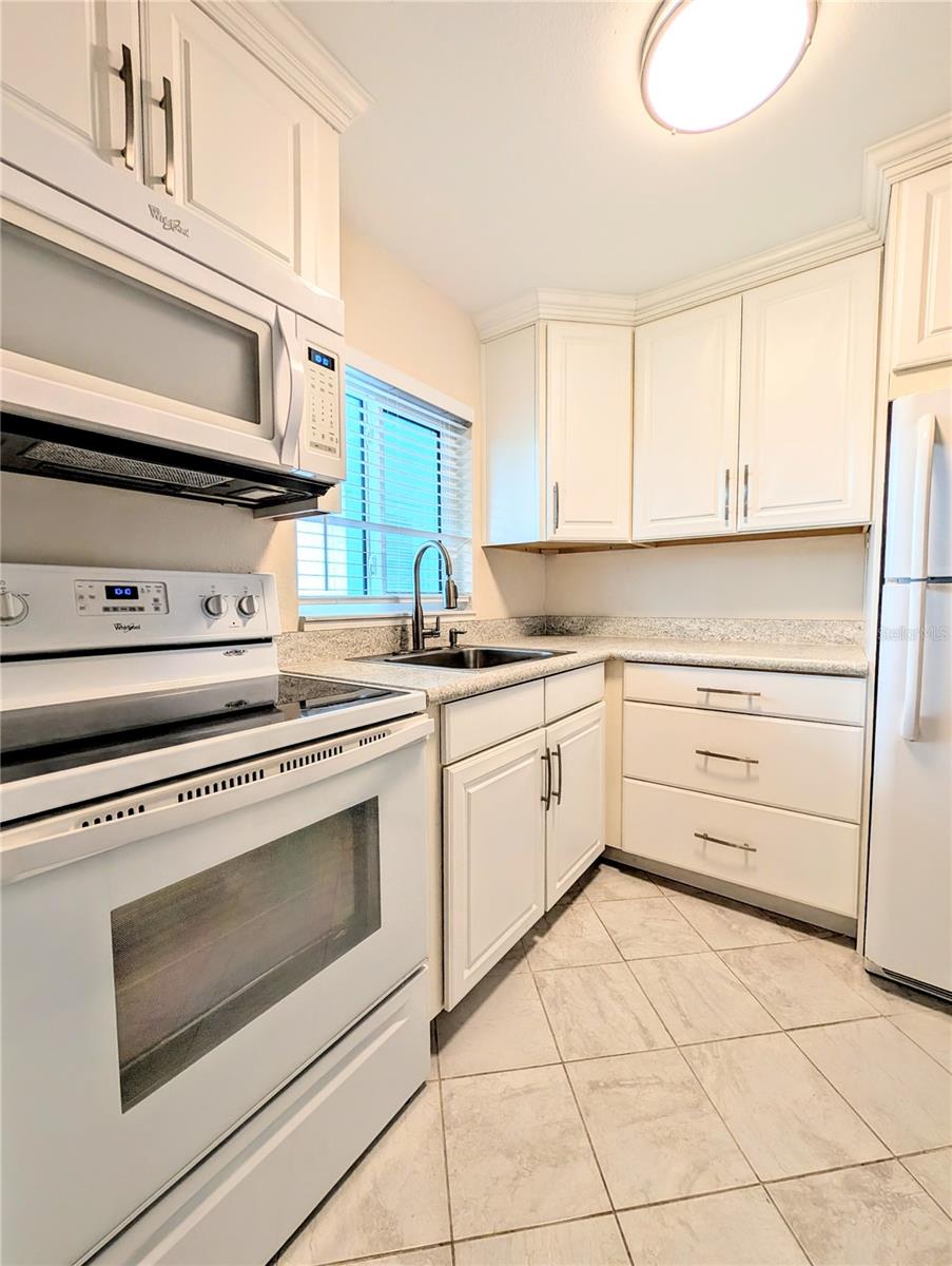 5949 Easy St #i36 Property Photo 5