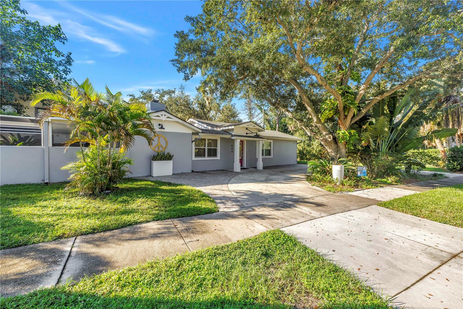 844 PATTERSON DR Property Photo 1