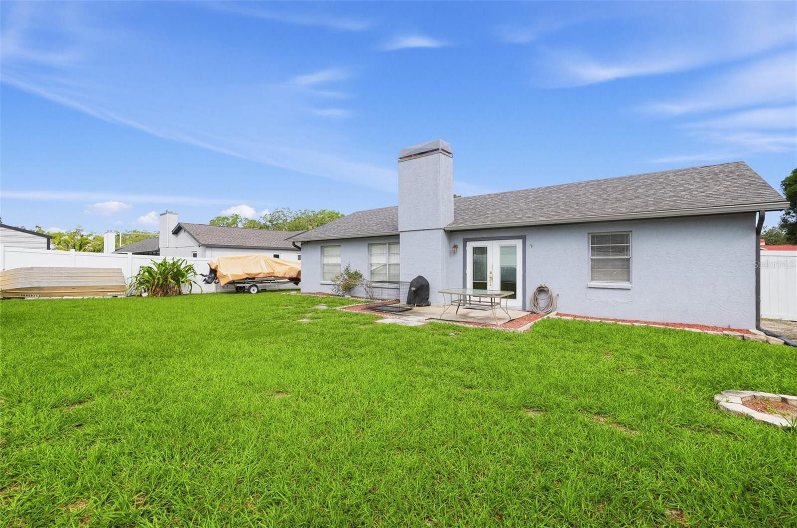 1805 Lakewind Dr Property Photo 6