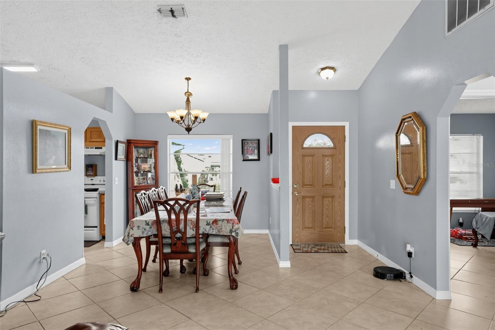 1805 Lakewind Dr Property Photo 21