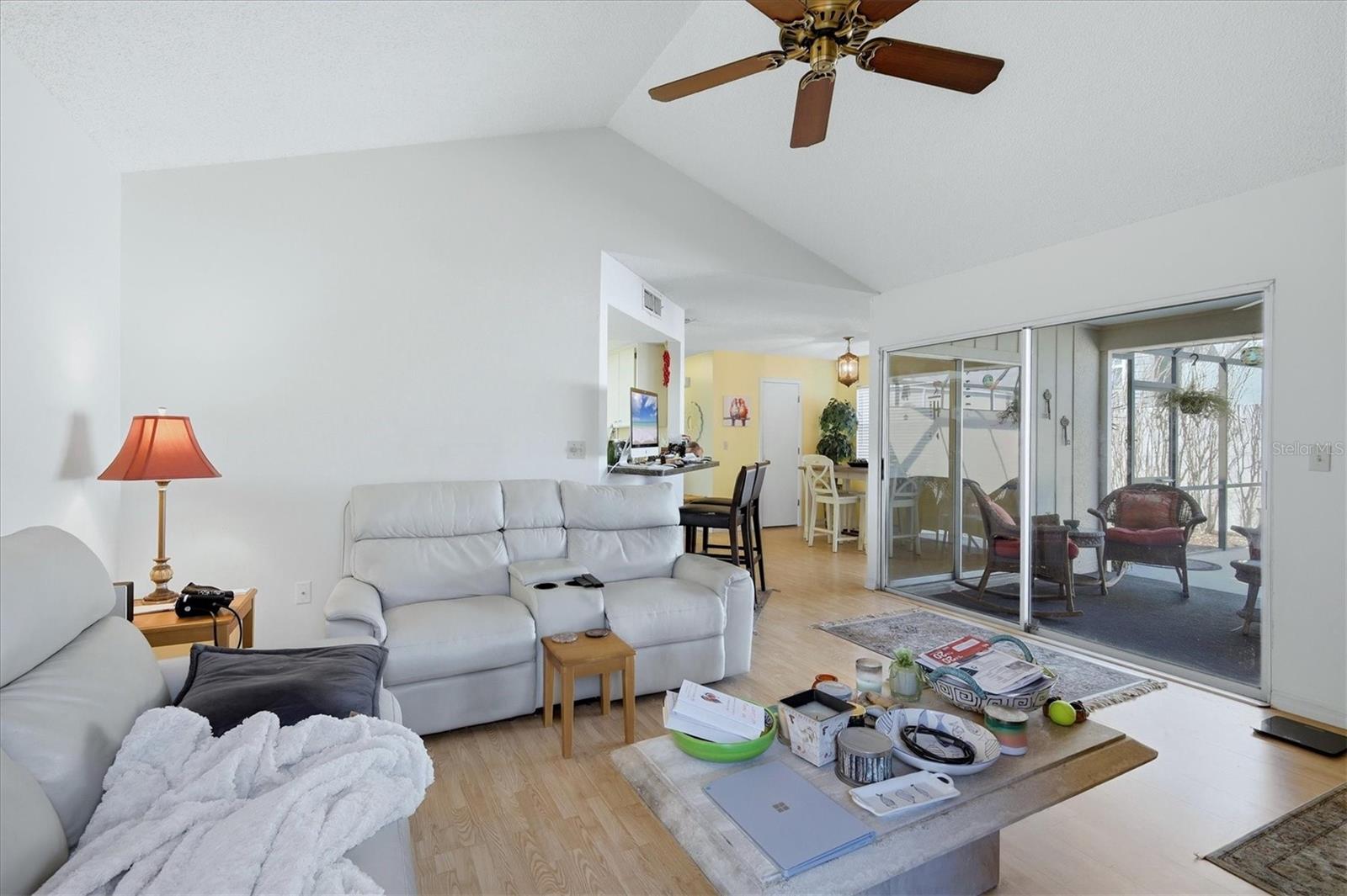 4173 Center Pointe Cir #87b Property Photo 7