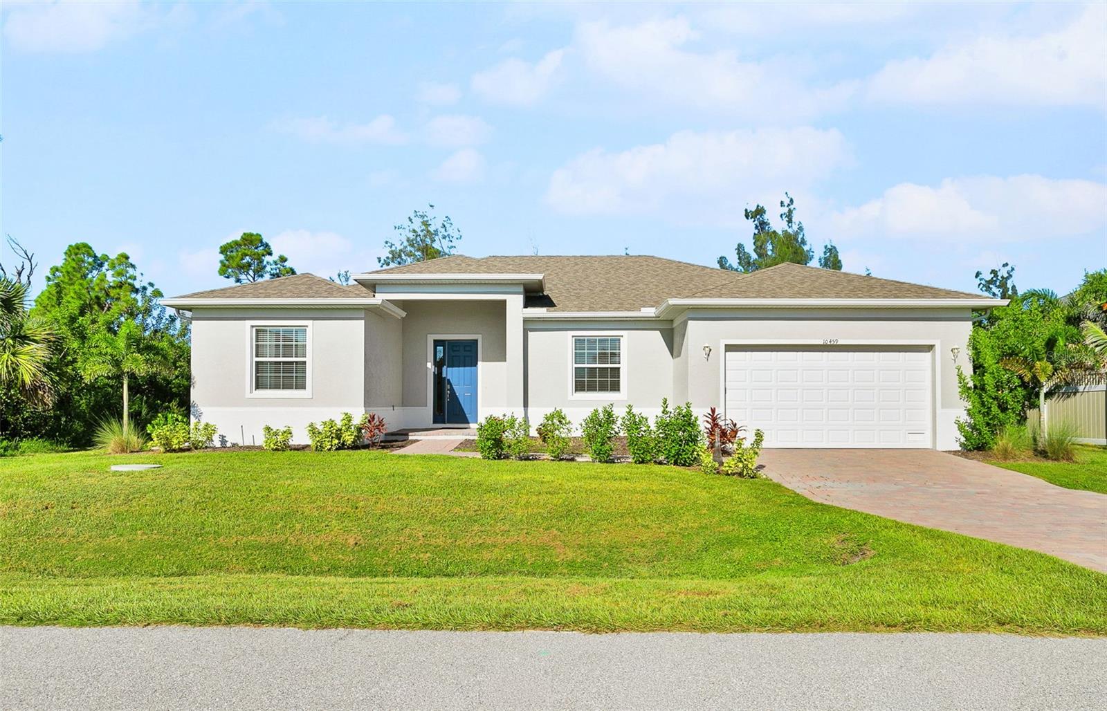 10459 LIVE OAK RD Property Photo 1