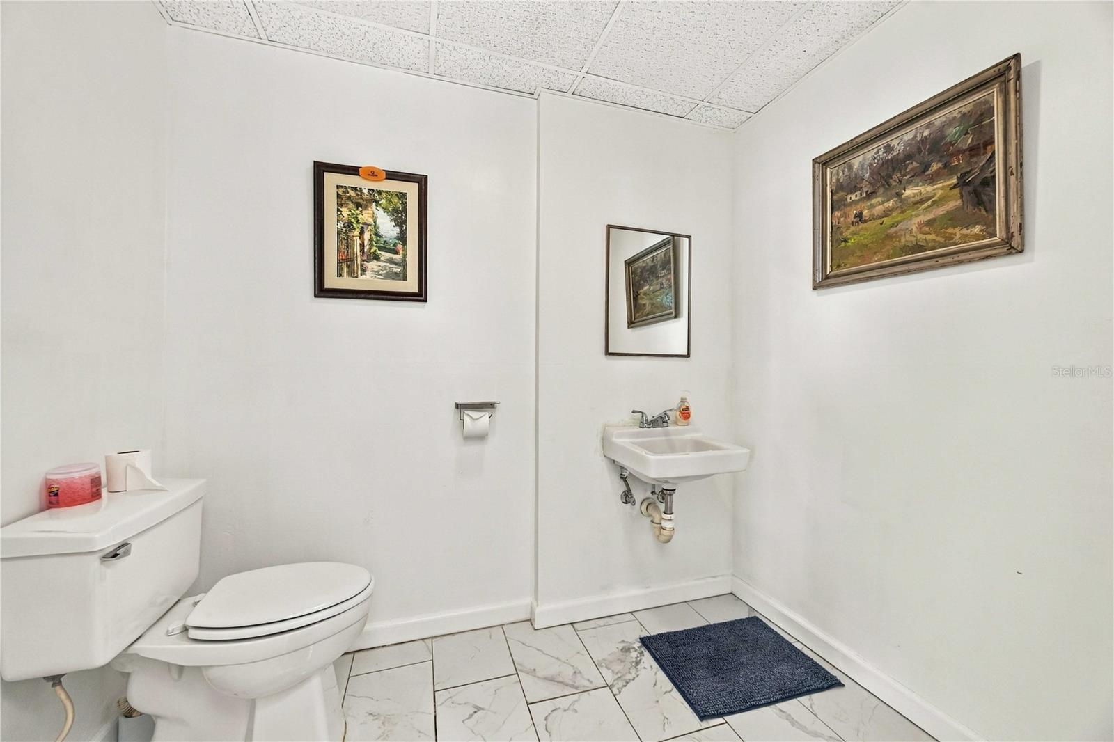 417 Burns Ct Property Photo 24