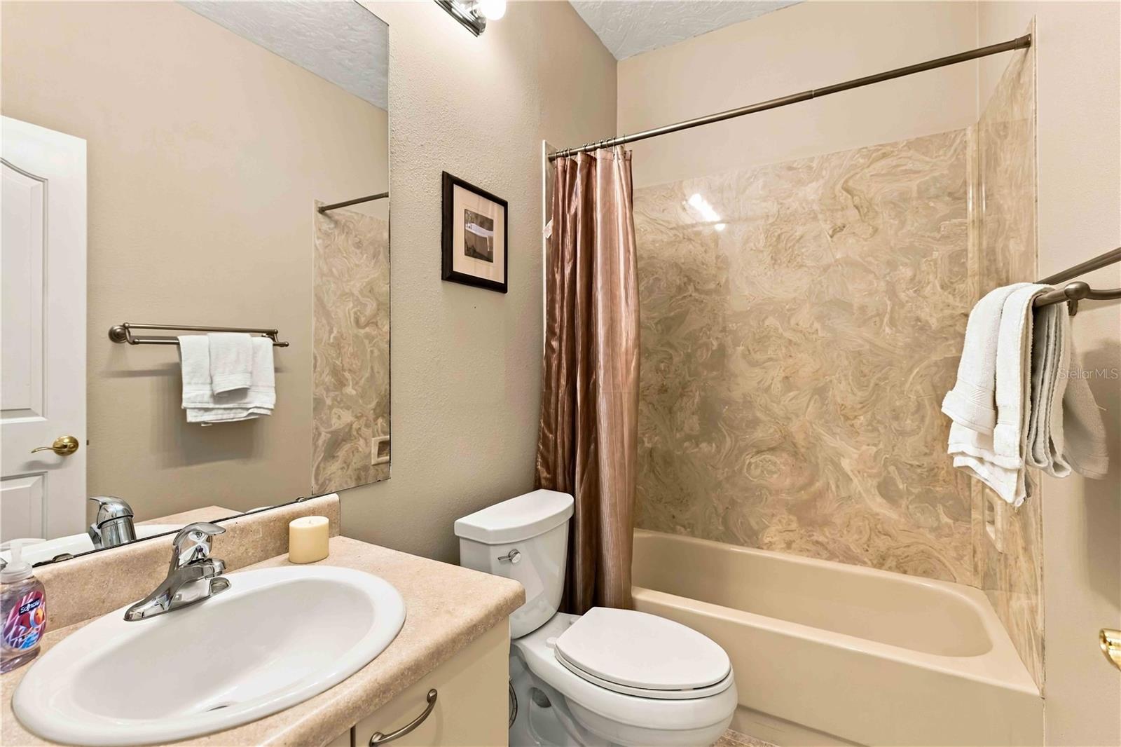 5480 Hampstead Heath #14 Property Photo 11