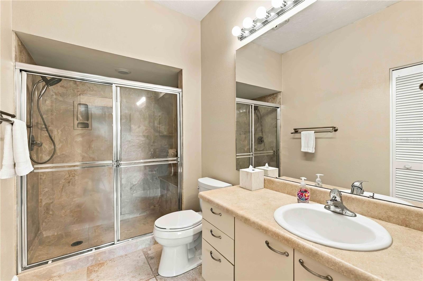 5480 Hampstead Heath #14 Property Photo 15