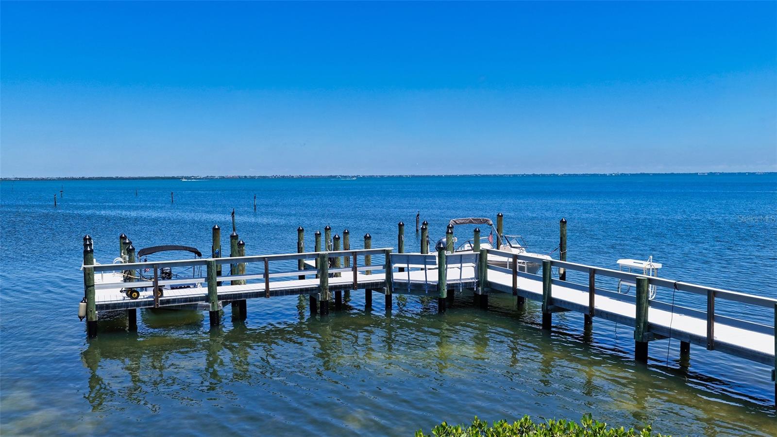 5320 Gulf Of Mexico Dr #101 Property Photo 37