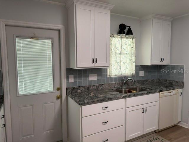 3412 Oakwood Blvd S Property Photo 4