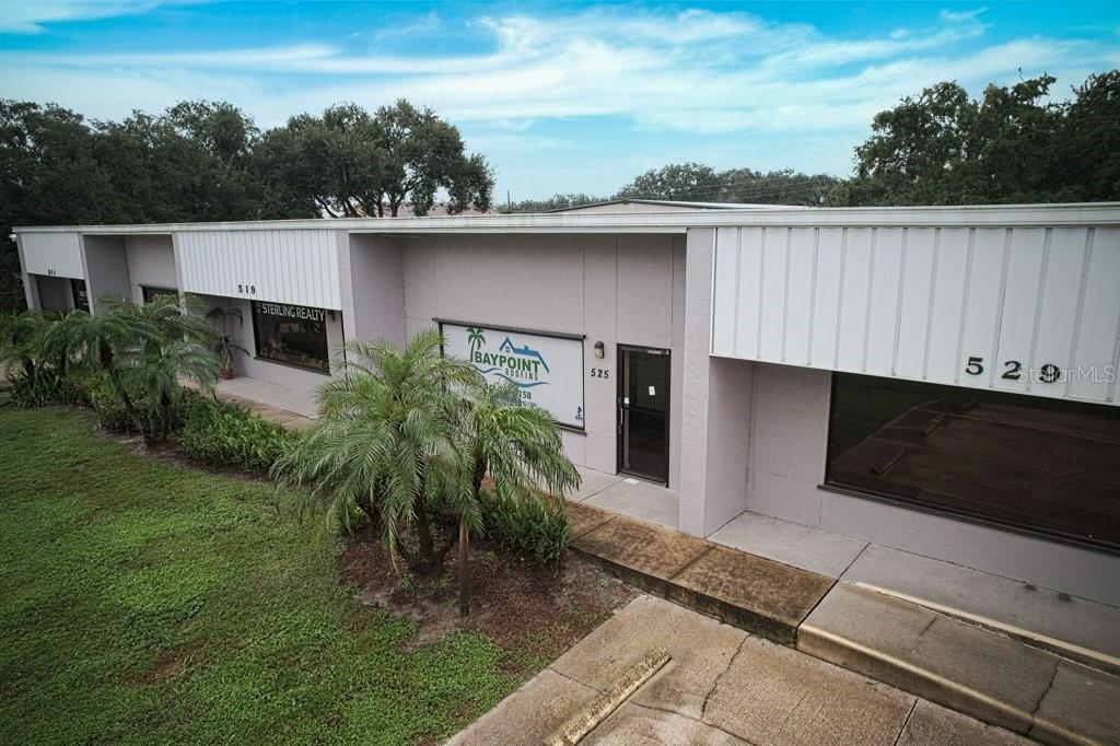 511 Interstate Ct Property Photo 10