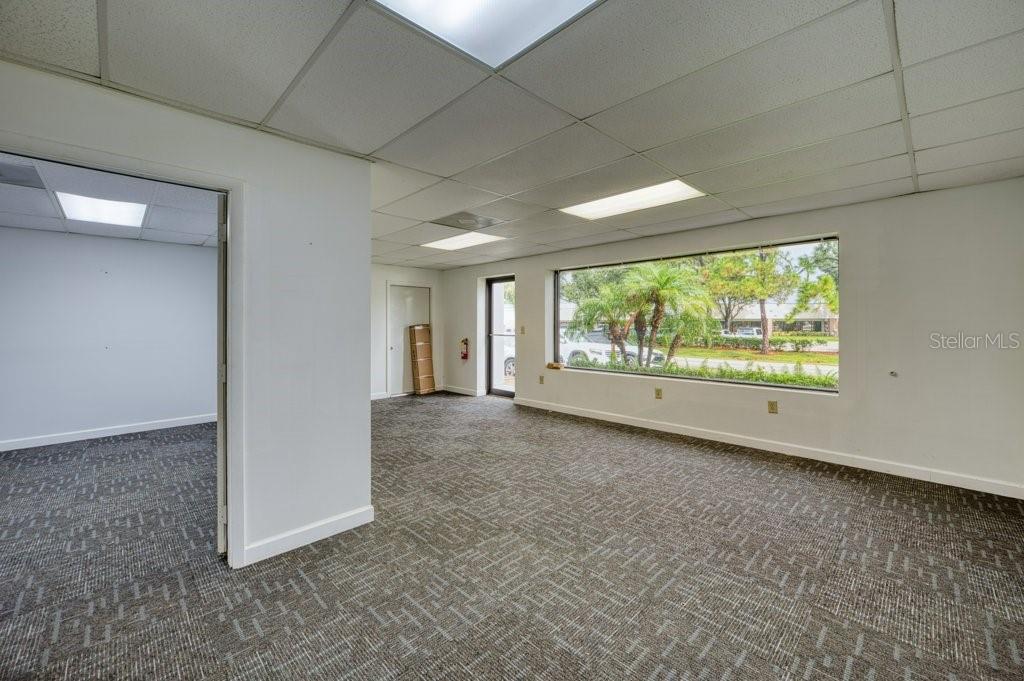 511 Interstate Ct Property Photo 13