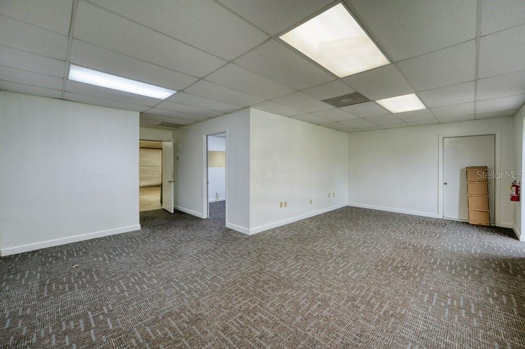 511 Interstate Ct Property Photo 14
