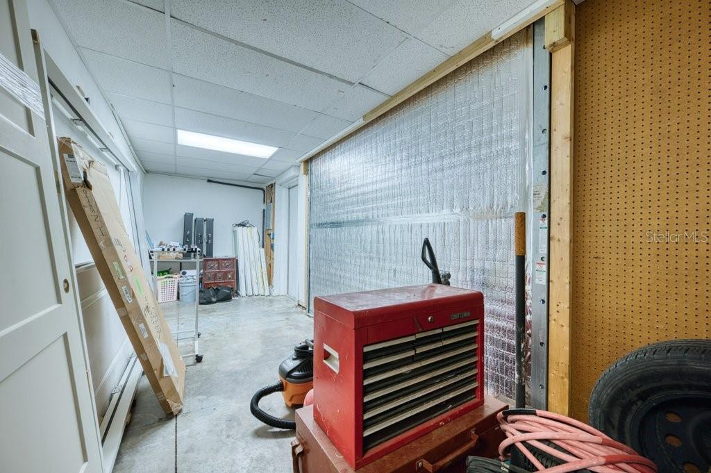 511 Interstate Ct Property Photo 47