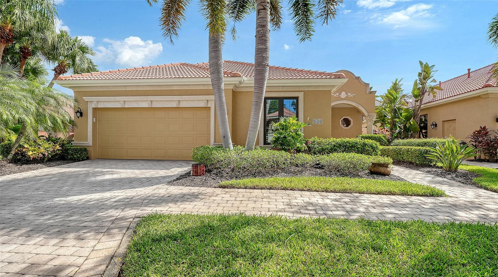 5109 Cantabria Crst Property Photo 1