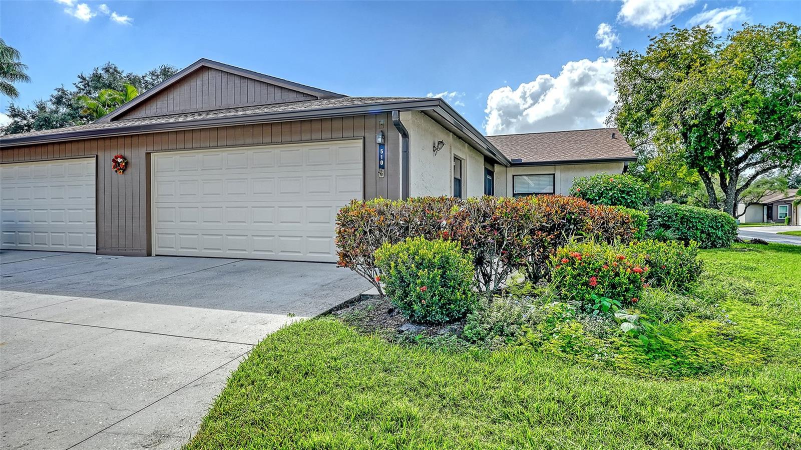 510 Oak Hill Cir #9 Property Photo 1
