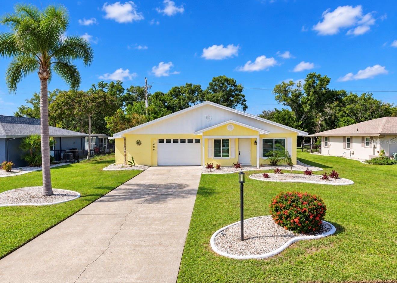 1406 W DEL WEBB BLVD Property Photo 1