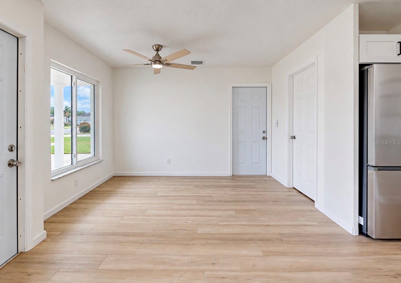 1406 W Del Webb Blvd Property Photo 9