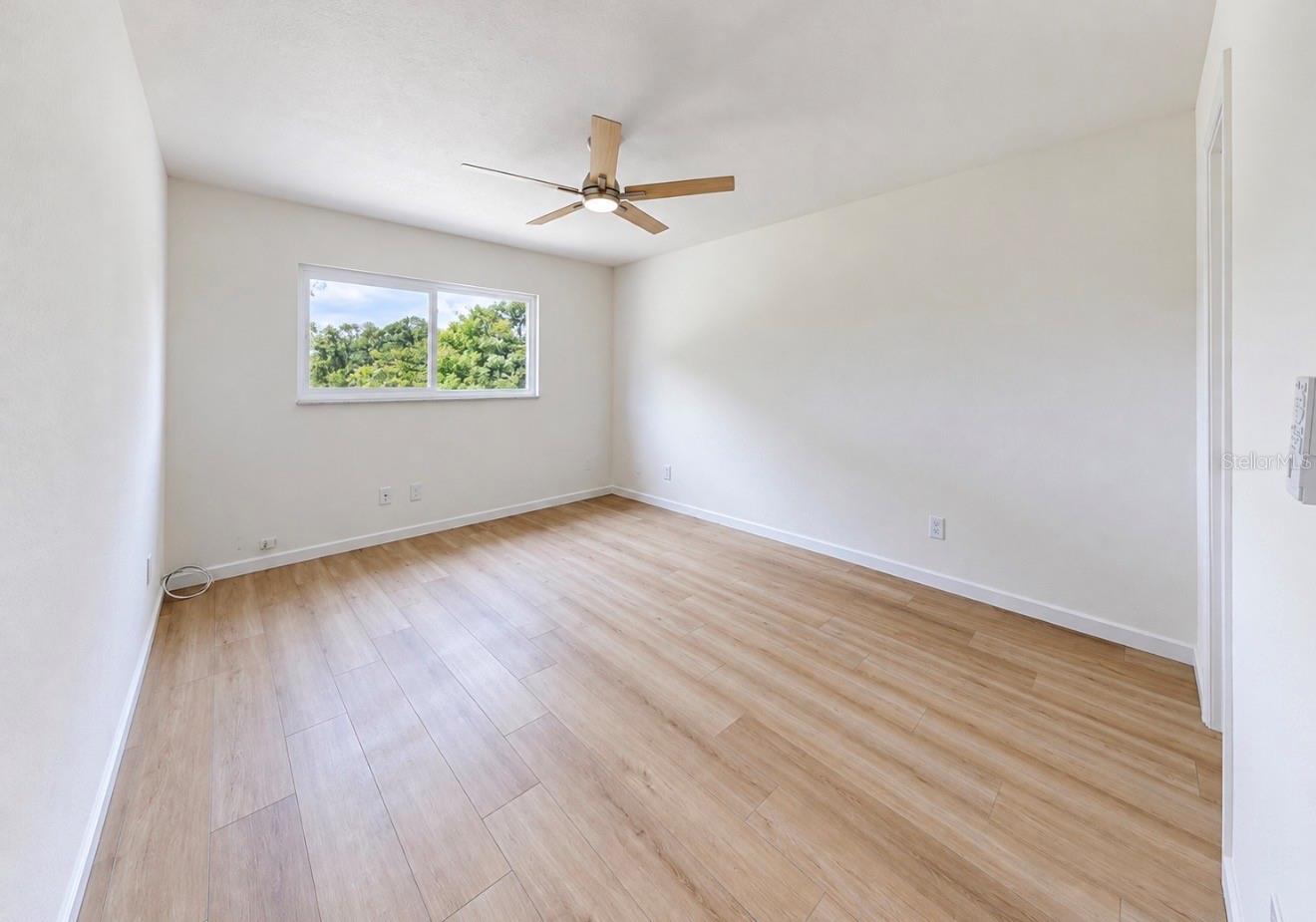 1406 W Del Webb Blvd Property Photo 14