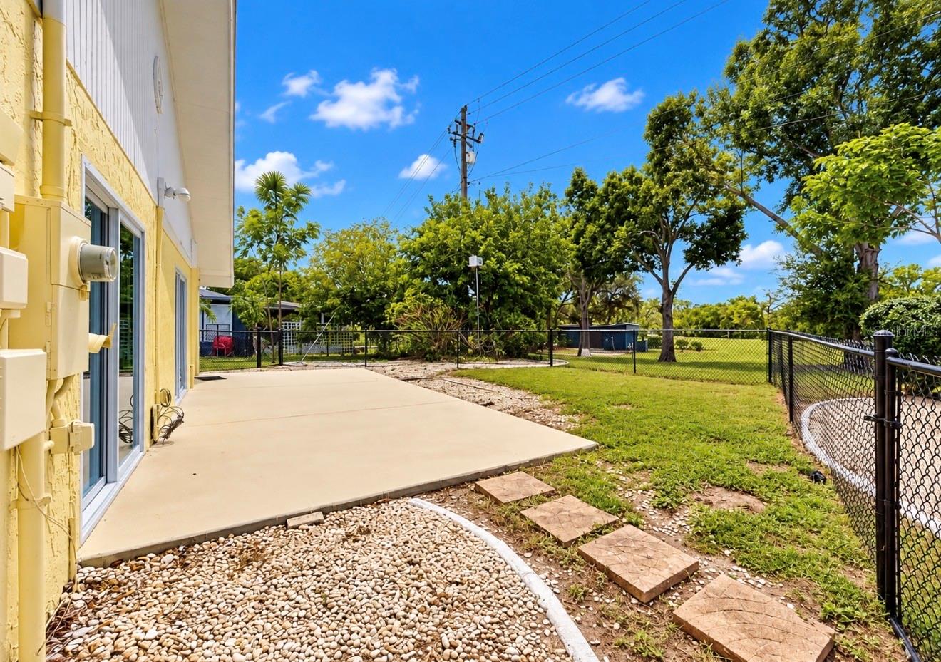 1406 W Del Webb Blvd Property Photo 32