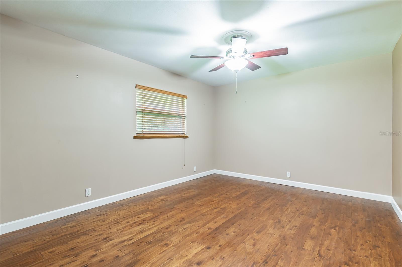 308 Glen Burnie Ave Property Photo 15