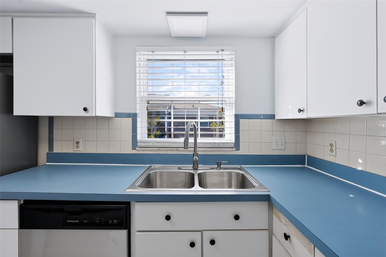 1162 84th Ter N #d Property Photo 10