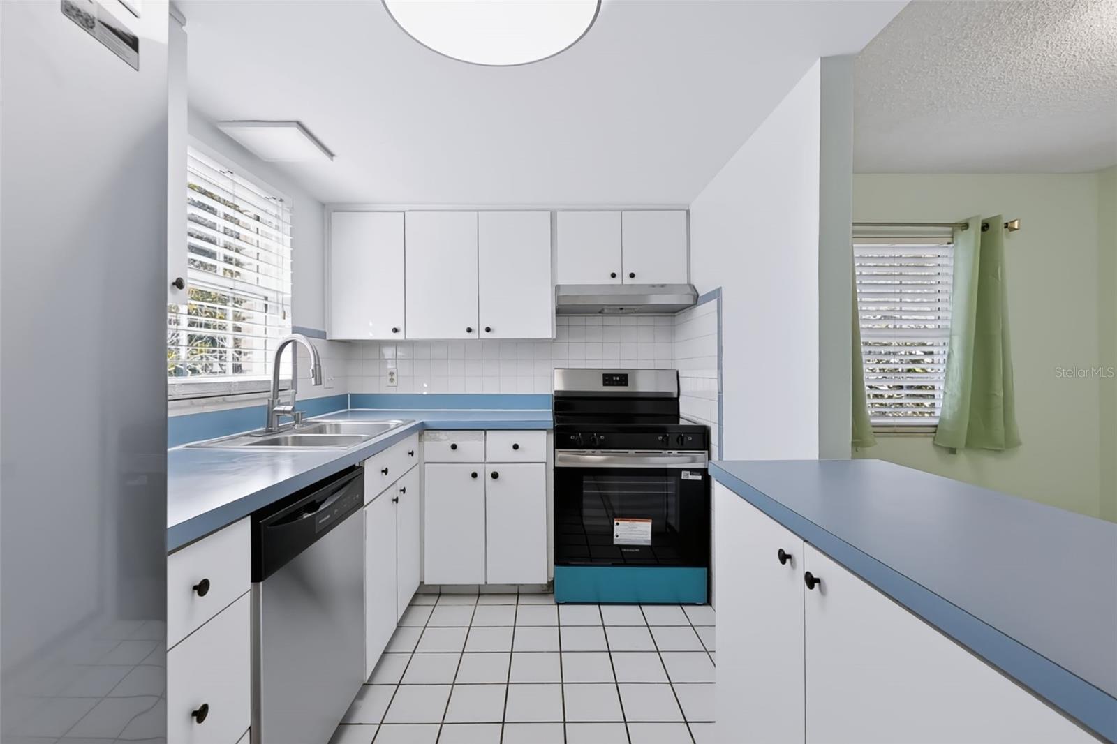 1162 84th Ter N #d Property Photo 12