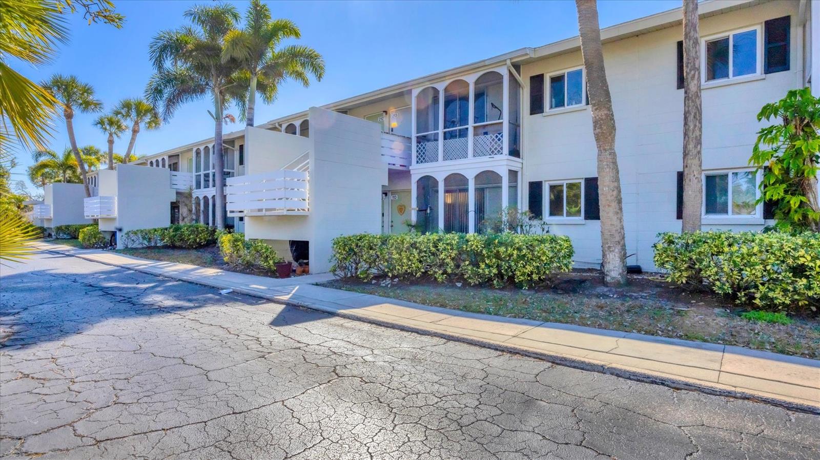 2304 RINGLING BLVD #113 Property Photo 1