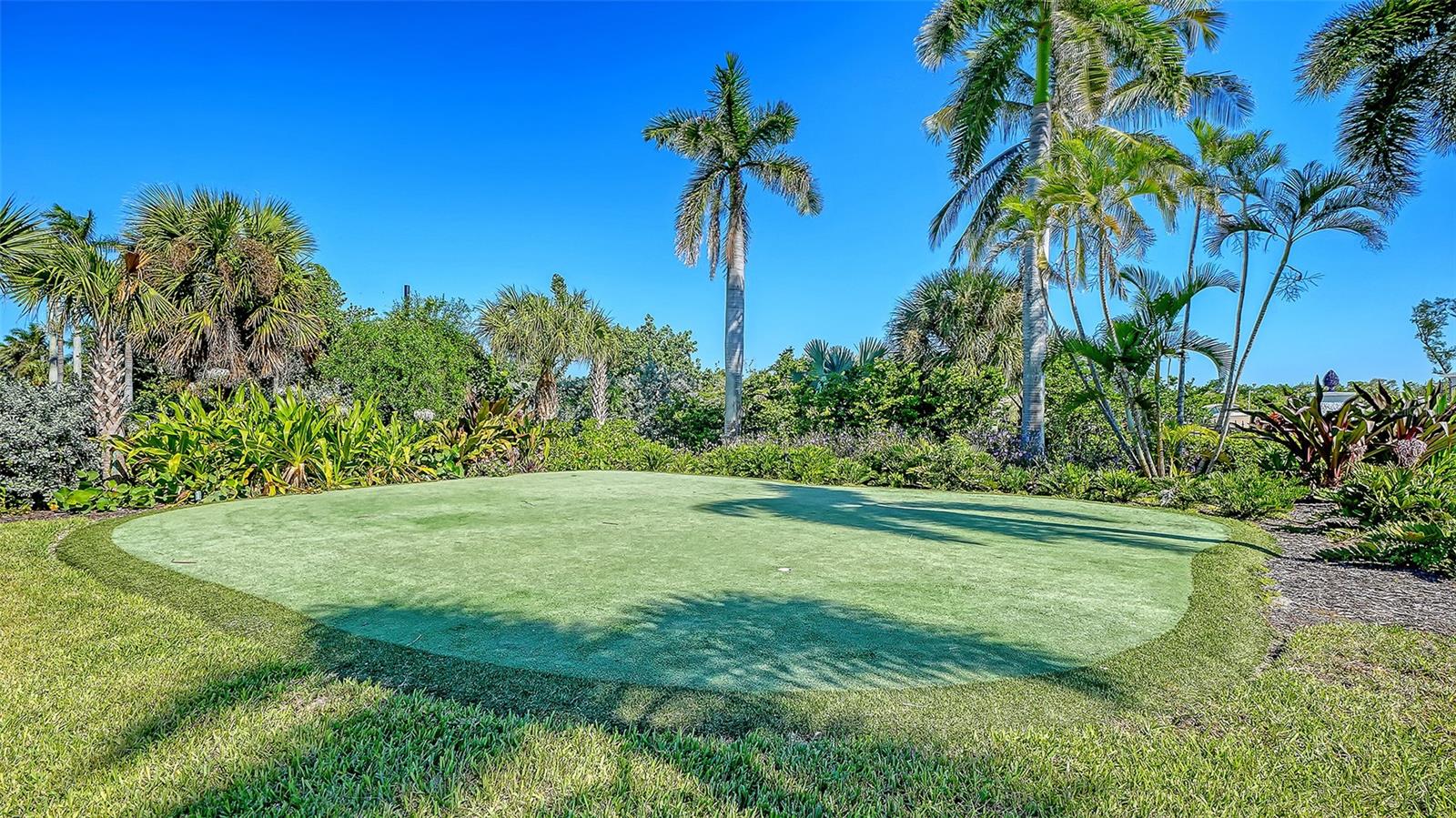 6061 Gulf Of Mexico Dr Property Photo 7