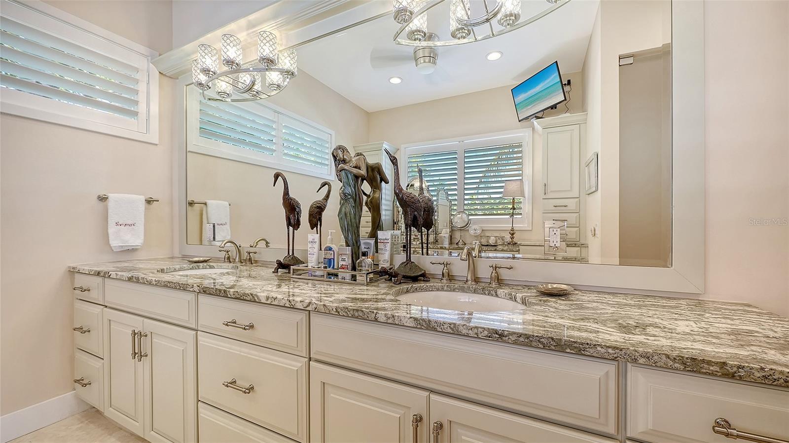6061 Gulf Of Mexico Dr Property Photo 37