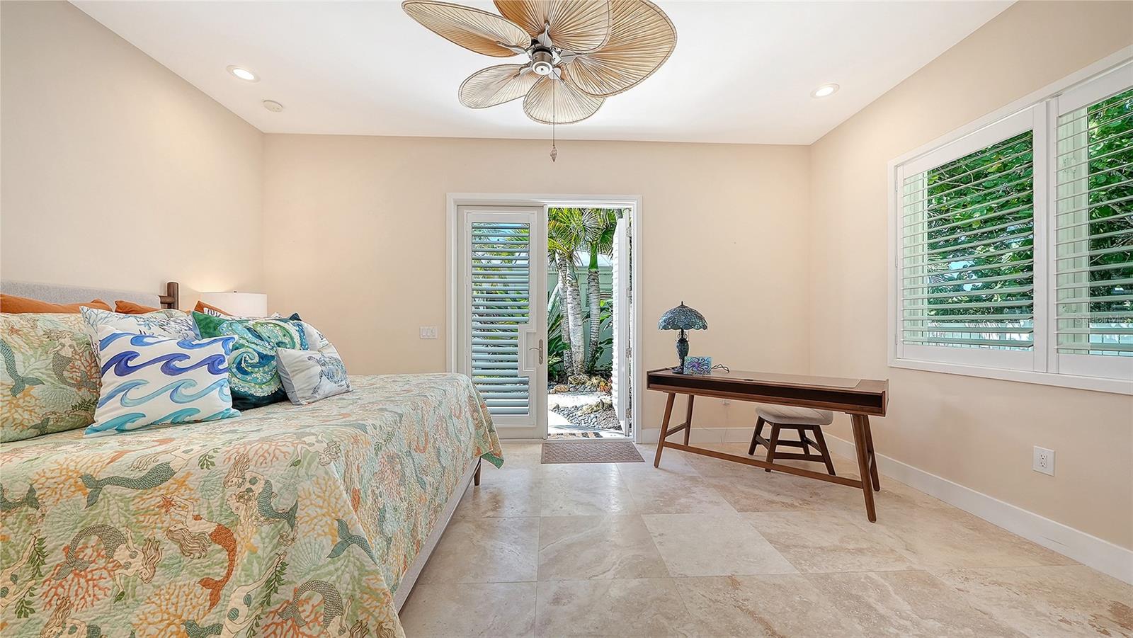 6061 Gulf Of Mexico Dr Property Photo 58