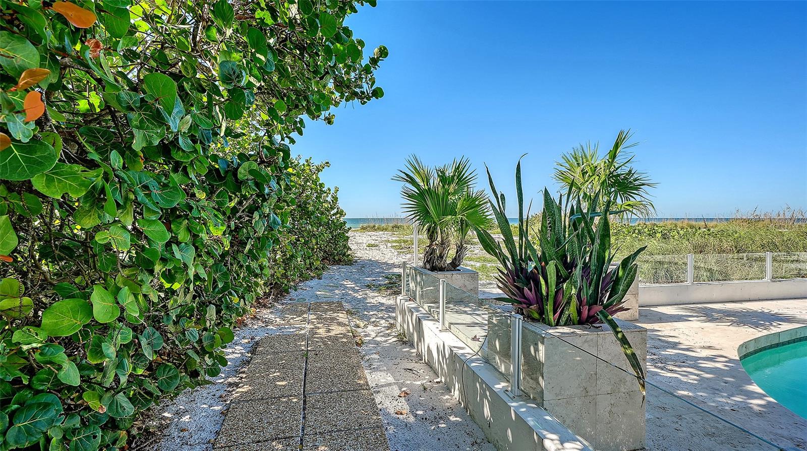 6061 Gulf Of Mexico Dr Property Photo 70