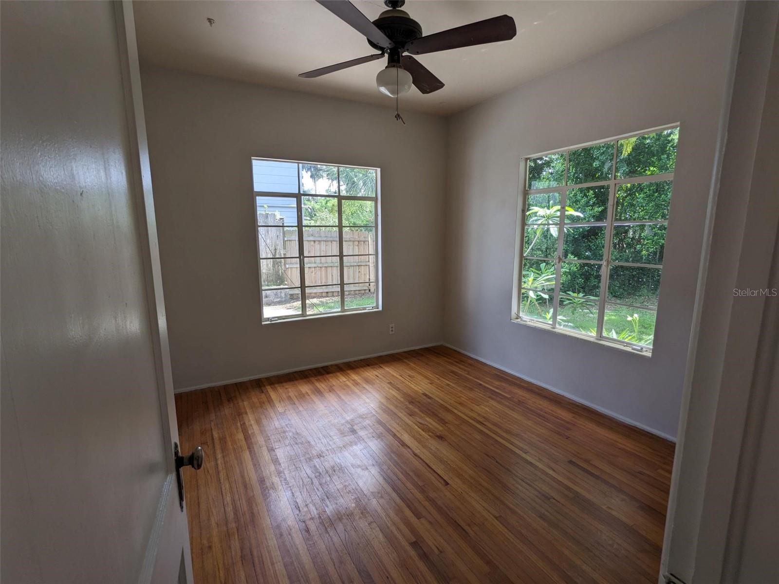 2721 Woodland Hills Ave Property Photo 14