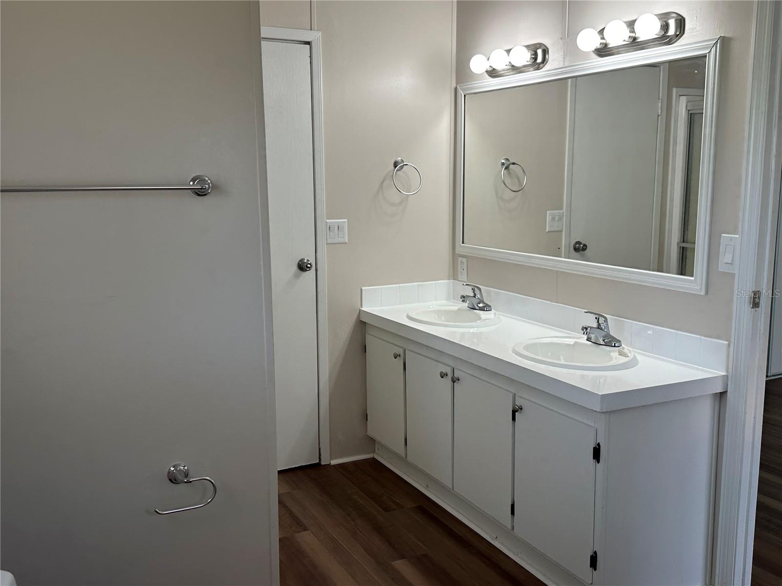 4126 W Bella Vista St Property Photo 6