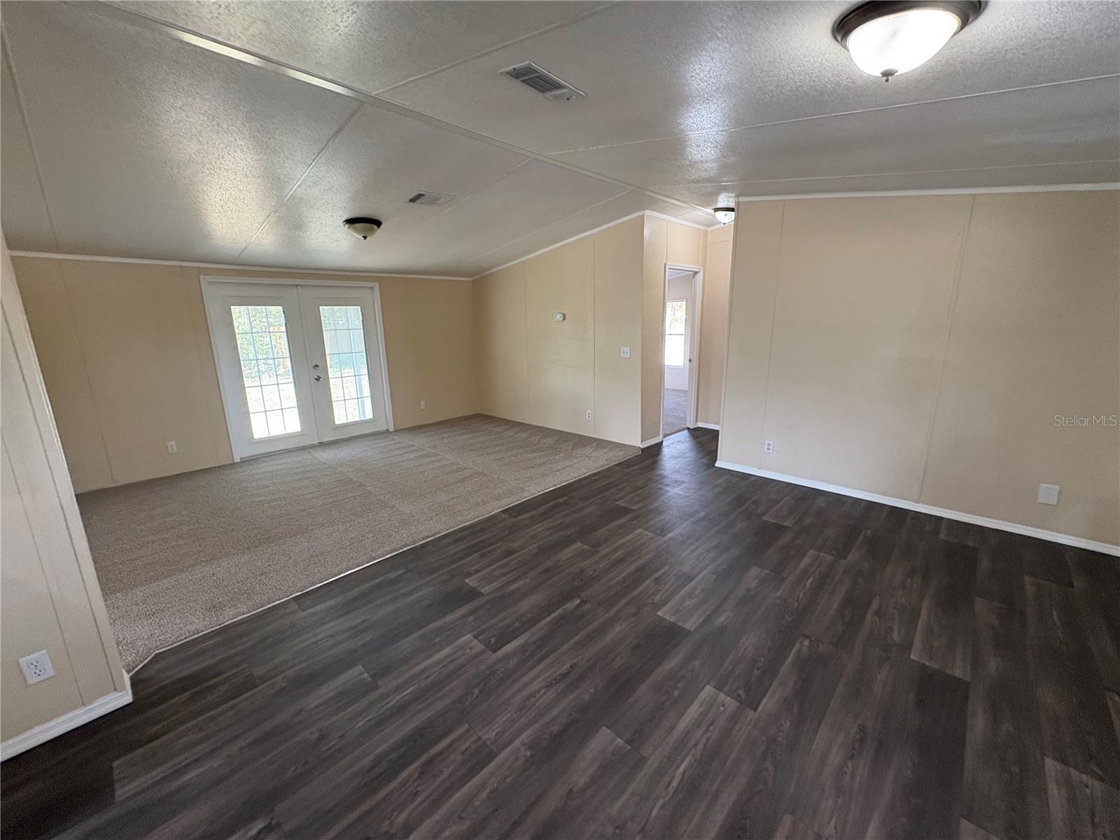 371 Highlands Way Property Photo 2