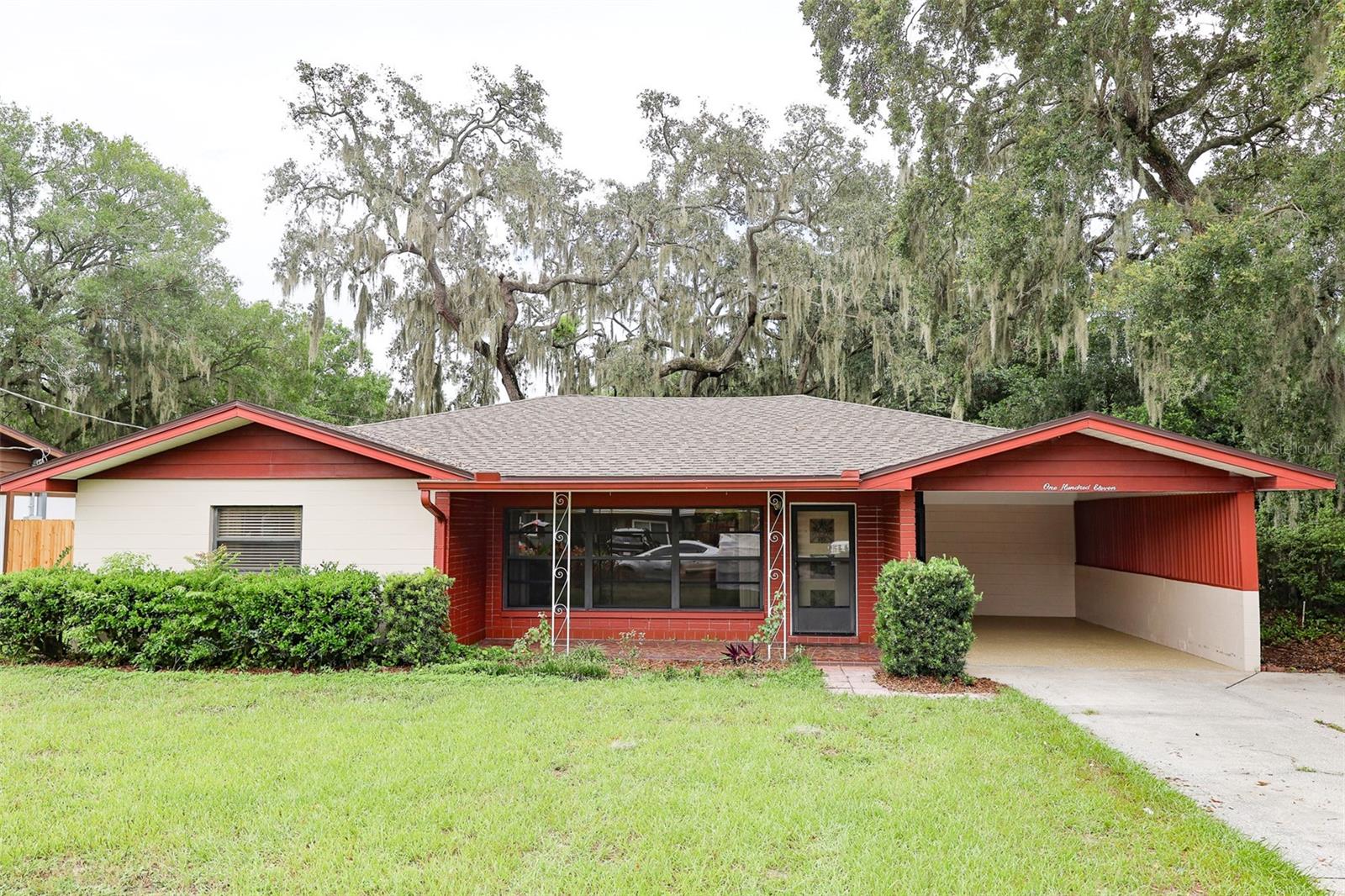 111 Deen Blvd Property Photo 1
